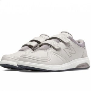 New Balance 813 Leather Walking Shoes Size 10 Wide